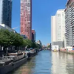 Stunning View Apt Free Parking Apartman *