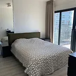 Stunning View Apt Free Parking *