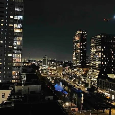 Stunning View Apt Free Parking * ロッテルダム