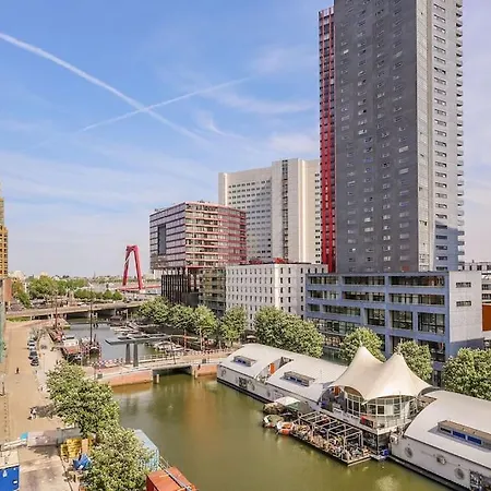 Appartement Stunning View Apt Free Parking