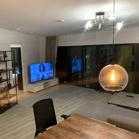 아파트 Stunning View Apt Free Parking *