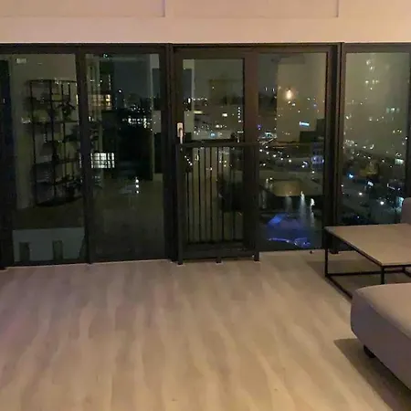 Stunning View Apt Free Parking *