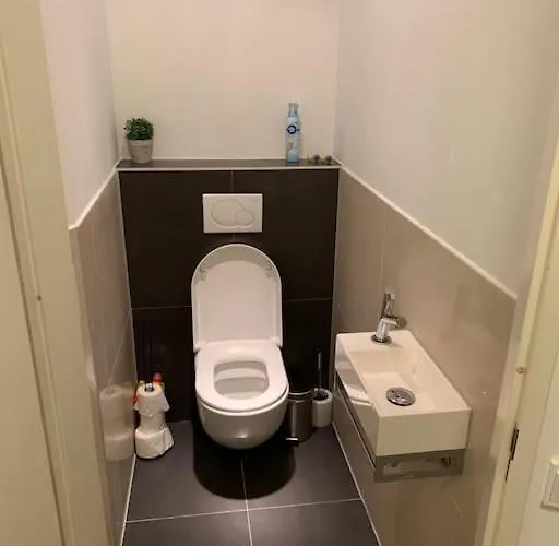 Stunning View Apt Free Parking ロッテルダム